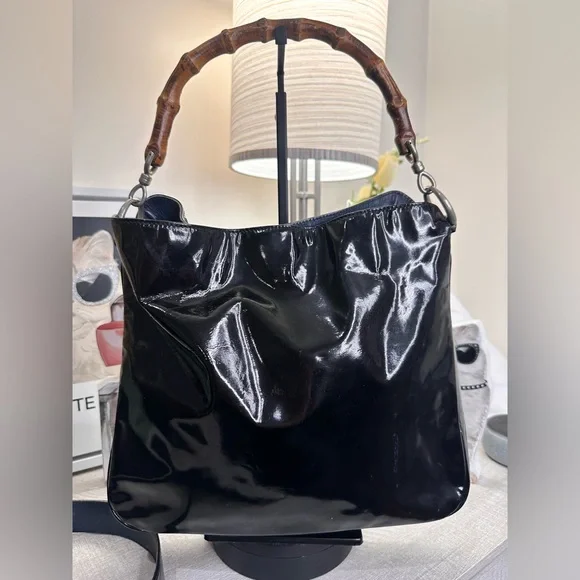 Gucci Elegant Black Patent Leather Bag with Bamboo Handle - Picture 1 of 16